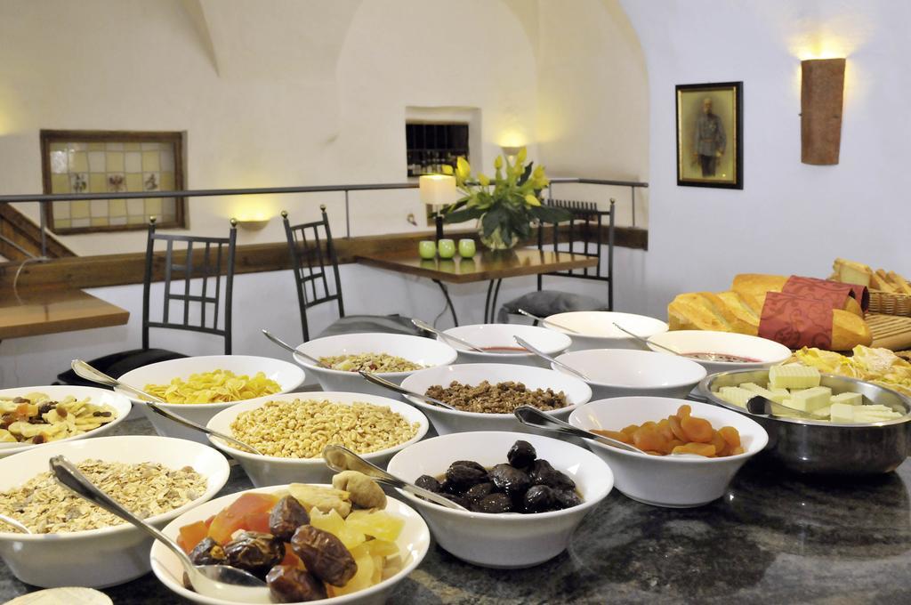 Hotel Restaurant Lilie Vipiteno Luaran gambar